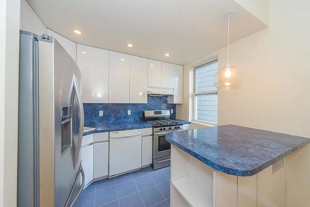 427 Humboldt Street, New York City, NY 11211
