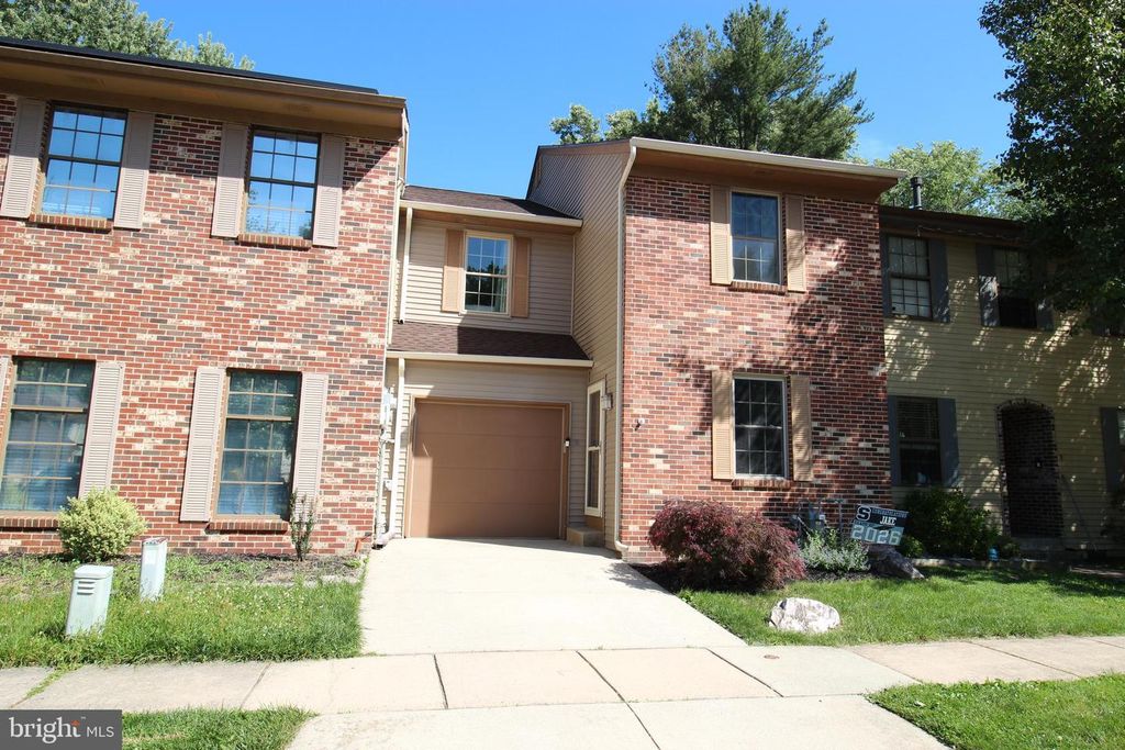 8 NORWOOD CT, Medford, NJ 08055
