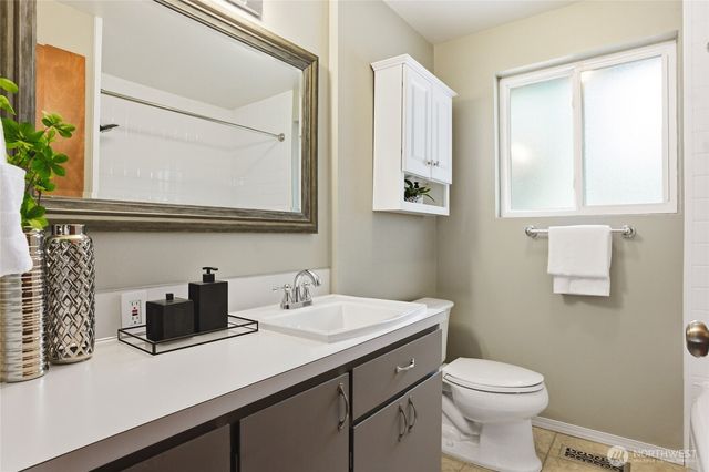 3719 260th Street E, Spanaway, WA 98387