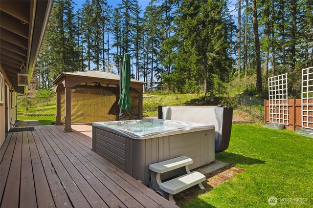 3719 260th Street E, Spanaway, WA 98387