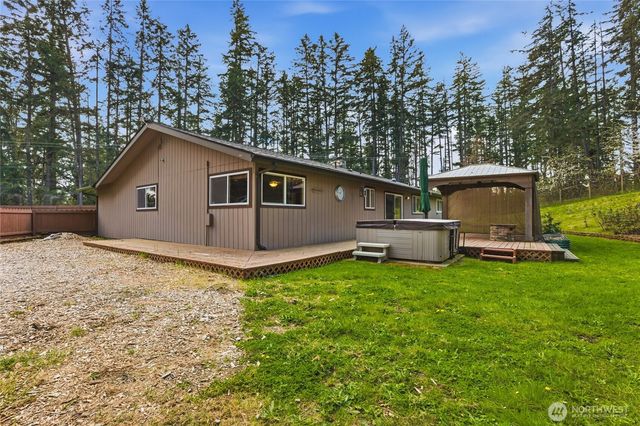 3719 260th Street E, Spanaway, WA 98387