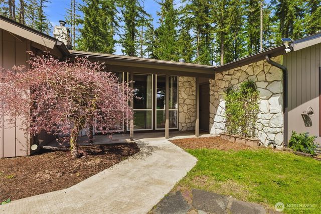3719 260th Street E, Spanaway, WA 98387