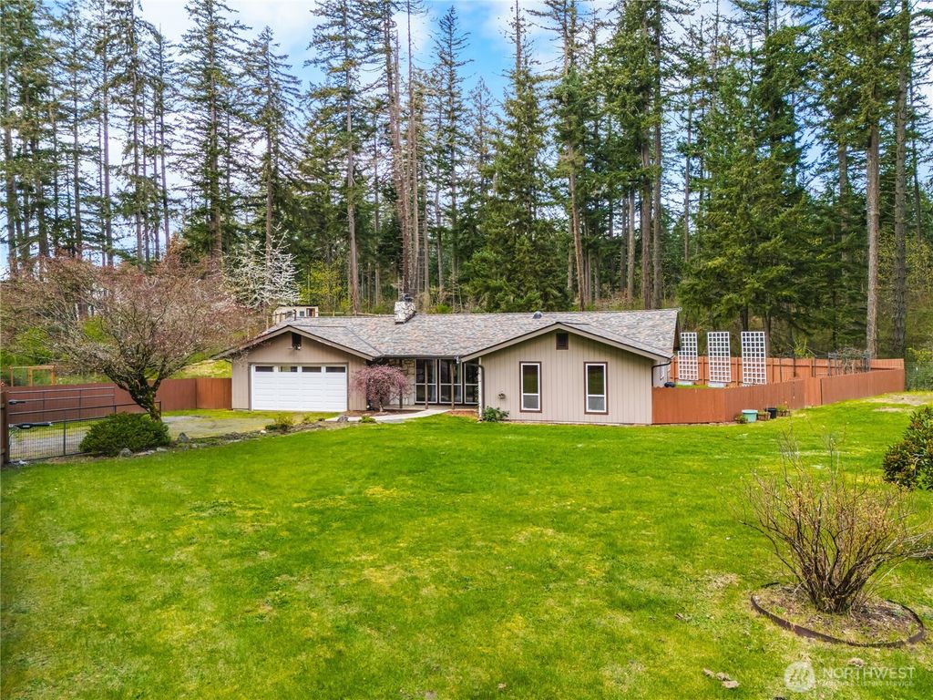 3719 260th Street E, Spanaway, WA 98387