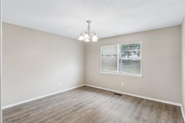5825 NW 72nd Street, Oklahoma City, OK 73132