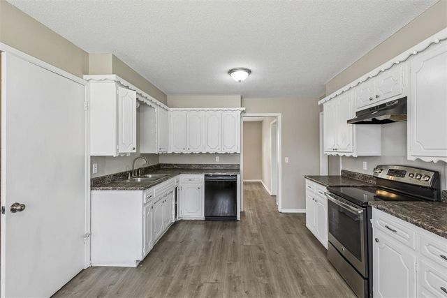 5825 NW 72nd Street, Oklahoma City, OK 73132