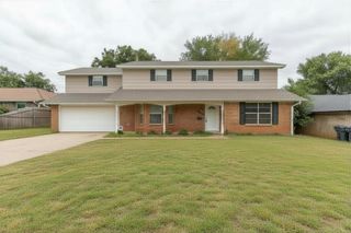 5825 NW 72nd Street, Oklahoma City, OK 73132