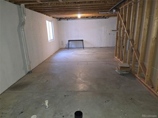 8796 Crossfire Dr, Wellington, CO 80549