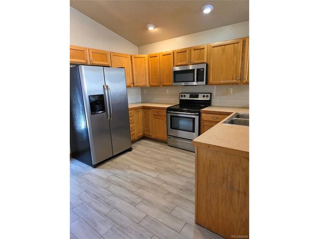 8796 Crossfire Dr, Wellington, CO 80549