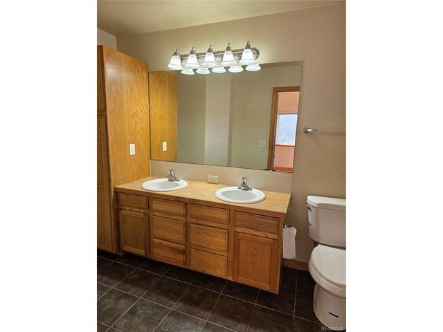 8796 Crossfire Dr, Wellington, CO 80549