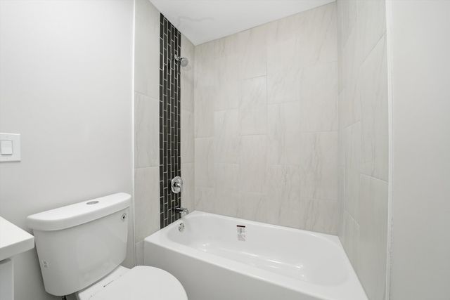 1388 Jill Court, Glendale Heights, IL 60139