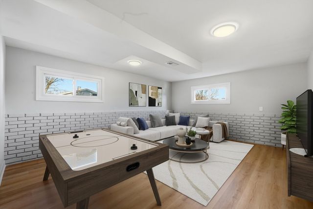 1388 Jill Court, Glendale Heights, IL 60139