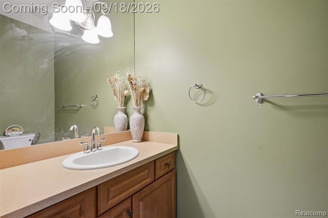49335 Dominion Court, Canton, MI 48187
