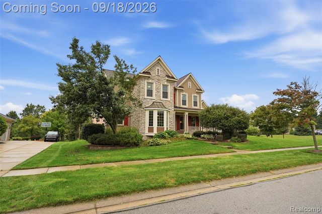 49335 Dominion Court, Canton, MI 48187