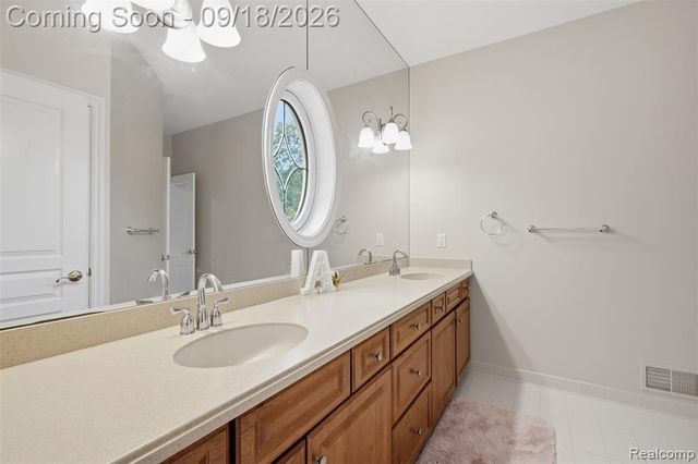 49335 Dominion Court, Canton, MI 48187
