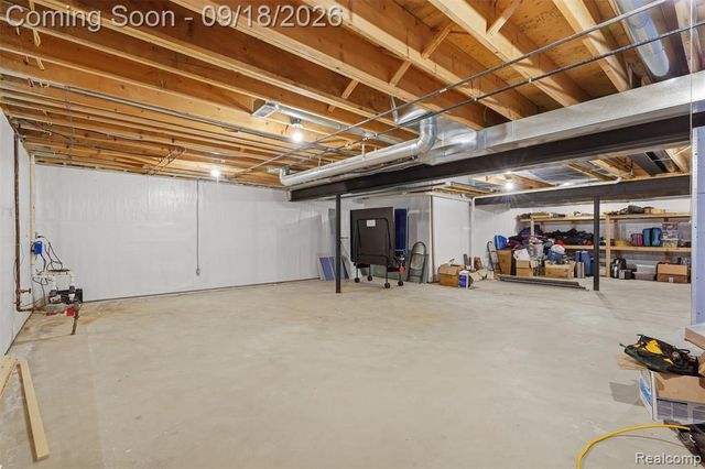 49335 Dominion Court, Canton, MI 48187