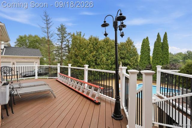 49335 Dominion Court, Canton, MI 48187