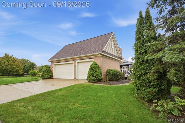 49335 Dominion Court, Canton, MI 48187