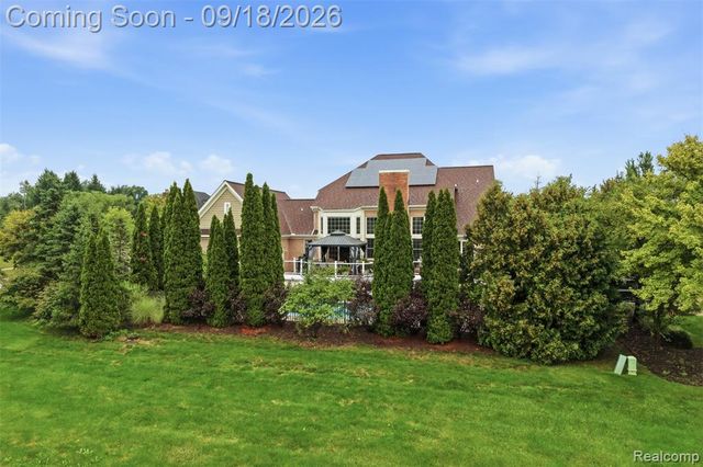 49335 Dominion Court, Canton, MI 48187