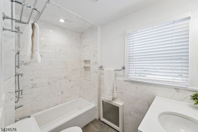 582 Sherwood Pkwy, Westfield Town, NJ 07090