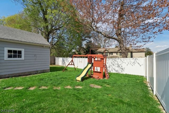 582 Sherwood Pkwy, Westfield Town, NJ 07090