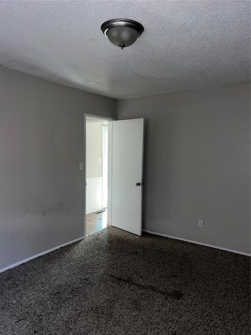 5104 NW 27th Street, Oklahoma City, OK 73127