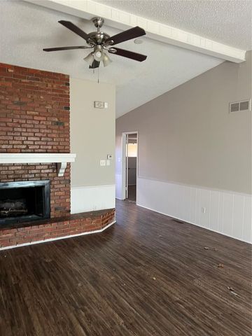 5104 NW 27th Street, Oklahoma City, OK 73127