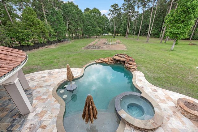 22721 Sonora Drive, Porter, TX 77365