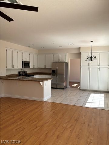 3240 Ariba Street, Las Vegas, NV 89129