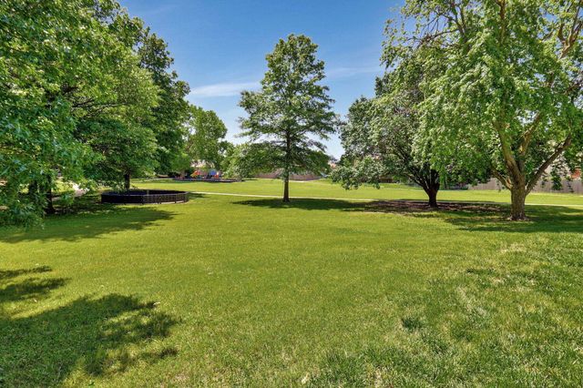 2534 S YELLOWSTONE CIR, Wichita, KS 67215