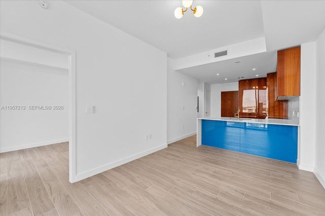 2678 Tigertail Ave 1209, Miami, FL 33133