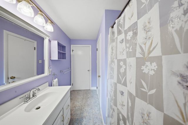 209 Mount Hope St, North Attleboro, MA 02760