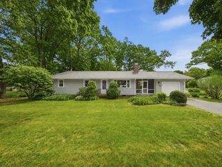 209 Mount Hope St, North Attleboro, MA 02760