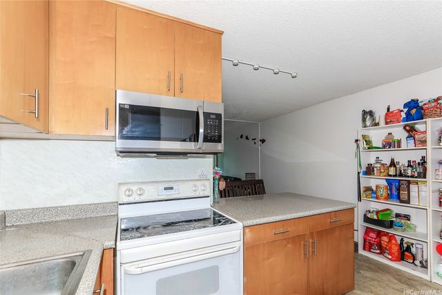 95-2039 Waikalani Place C304, Mililani, HI 96789