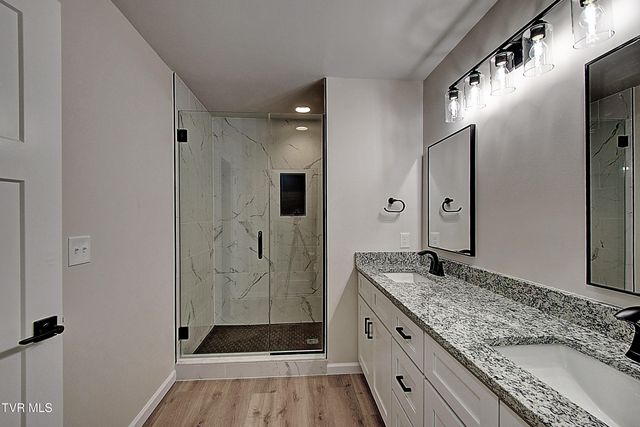 218 Old Siam Road, Elizabethton, TN 37643