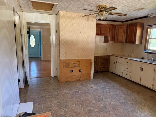 811 Leonard Road, Lexington, NC 27295