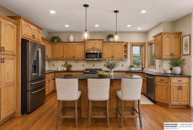 9406 Granville Parkway, La Vista, NE 68128
