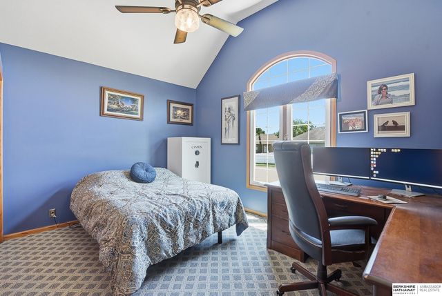 9406 Granville Parkway, La Vista, NE 68128
