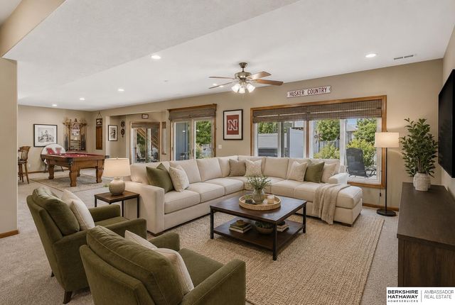 9406 Granville Parkway, La Vista, NE 68128