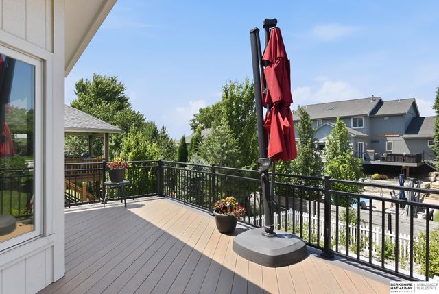 9406 Granville Parkway, La Vista, NE 68128