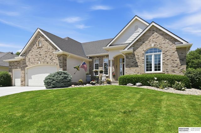 9406 Granville Parkway, La Vista, NE 68128