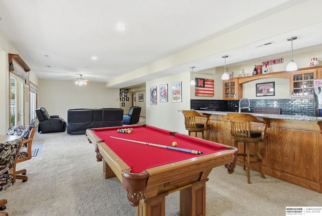 9406 Granville Parkway, La Vista, NE 68128