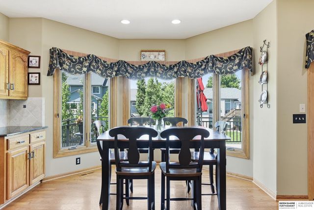 9406 Granville Parkway, La Vista, NE 68128