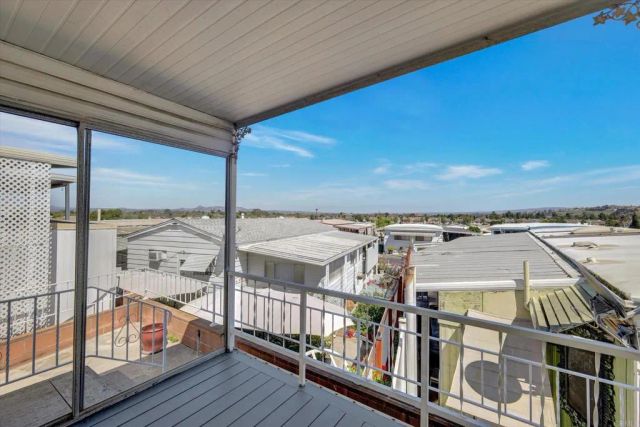 287 Robin Lane, Oceanside, CA 92057