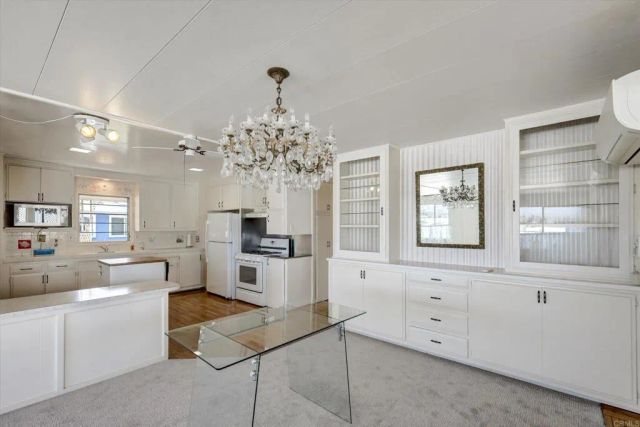 287 Robin Lane, Oceanside, CA 92057