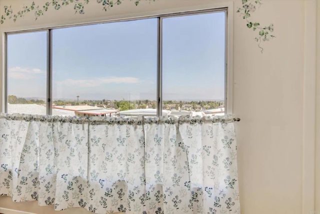 287 Robin Lane, Oceanside, CA 92057