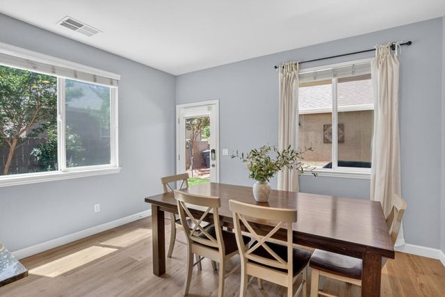 3081 Ardley Dr, Roseville, CA 95747
