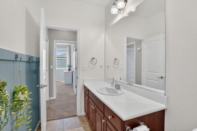 3081 Ardley Dr, Roseville, CA 95747