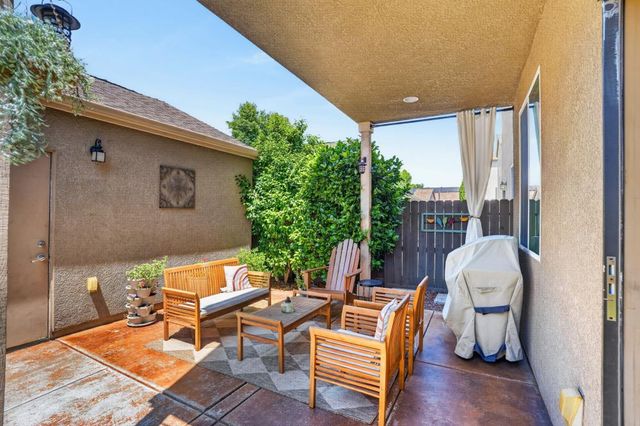 3081 Ardley Dr, Roseville, CA 95747