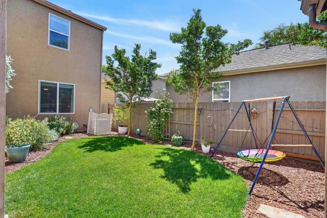 3081 Ardley Dr, Roseville, CA 95747