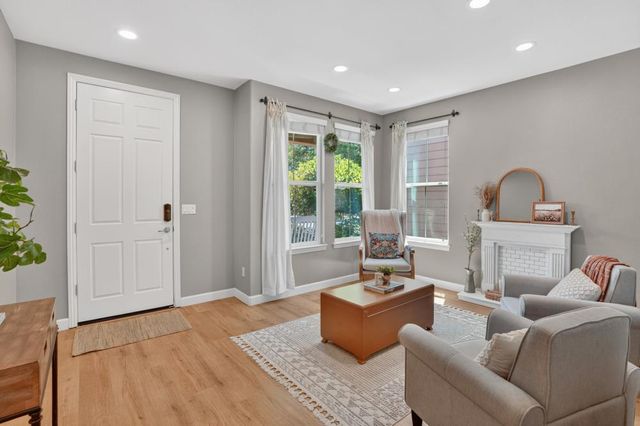 3081 Ardley Dr, Roseville, CA 95747